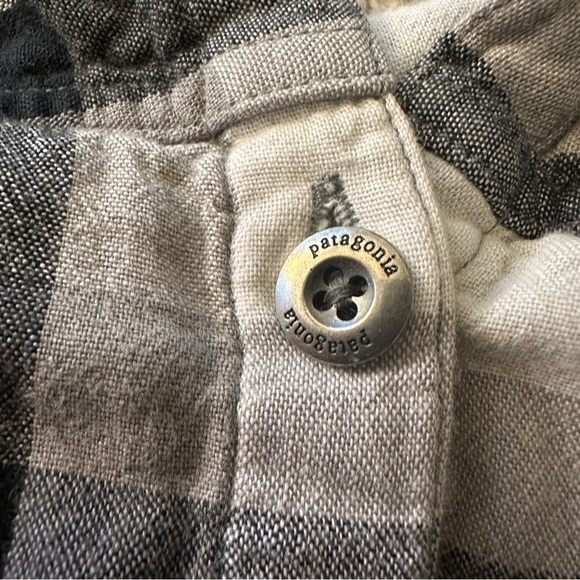 Patagonia Double Weave Woven size 4 button down Feather Grey shirt - Picture 15 of 15